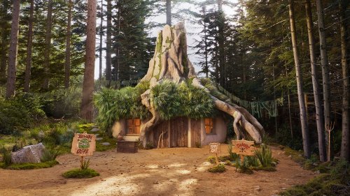 'Shrek' fans can stay at ogre's swamp home complete with outhouse