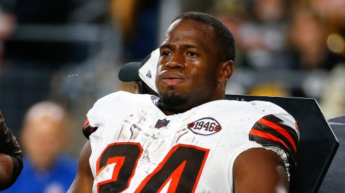Doctor of physical therapy gives insight into Nick Chubb's future: 'Definitely got his work cut out for him'