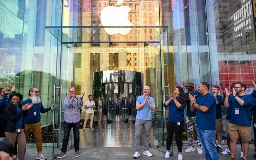 Apple's iPhone 15 on sale, Tim Cook hits NYC store