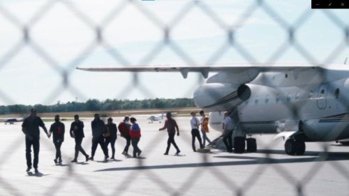 Migrants flown to Martha's Vineyard on flights coordinated by DeSantis can sue aviation company