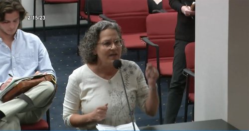 arizona-teacher-argues-allowing-parents-to-choose-curriculum-and-books