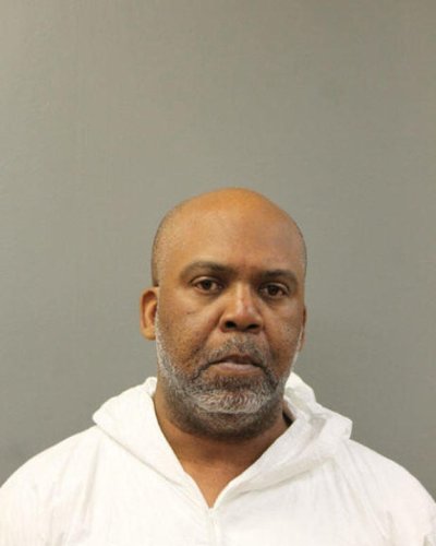 Chicago man turns himself in after fatally shooting wife in Target ...