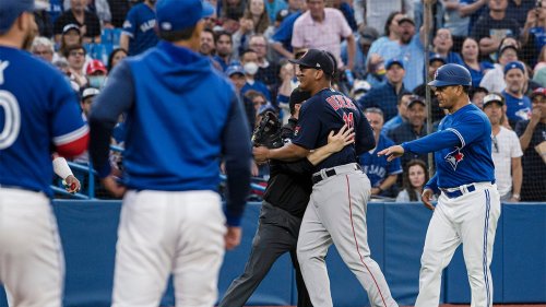 Red Sox win wild game against Blue Jays in extra innings