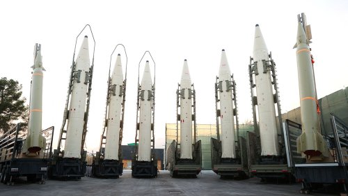 Iran gives Russia 400 powerful ballistic missiles capable of striking targets nearly 450 miles away