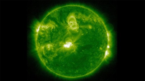 Geomagnetic storm hits Earth creating northern lights, disrupting radio communications