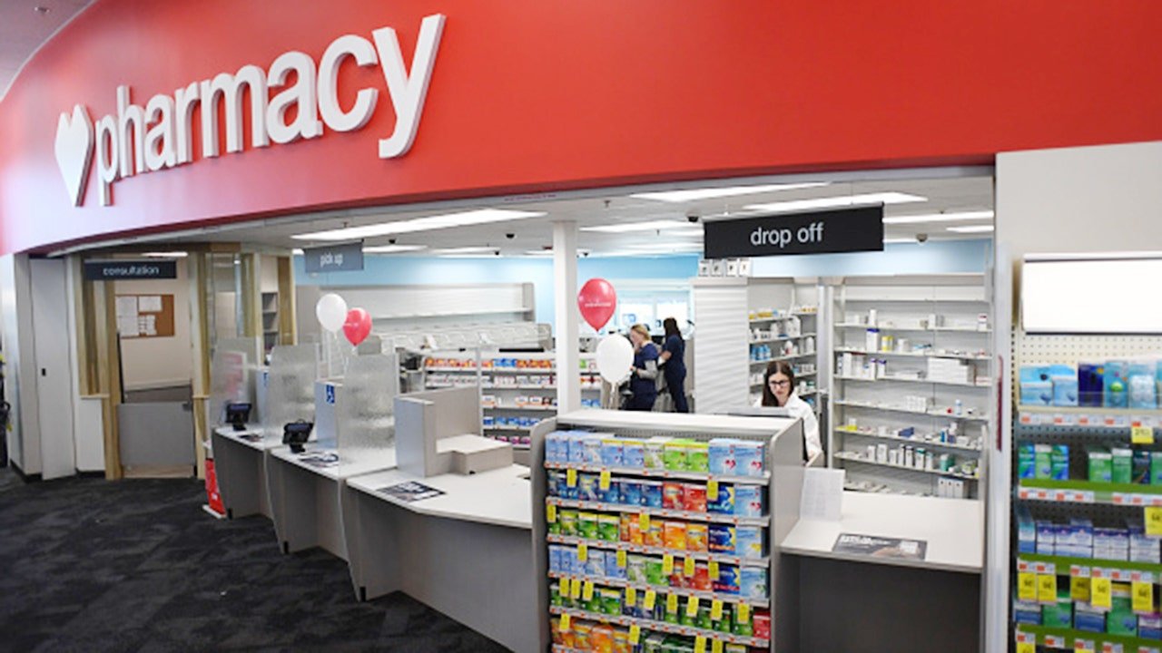CVS, Walmart cut pharmacy hours as pharmacist shortage persists