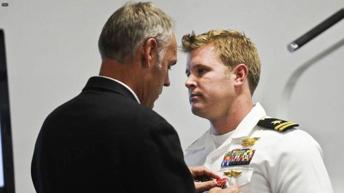 Rep. Ryan Zinke endorses 'war hero' Tim Sheehy in the 2024 Montana