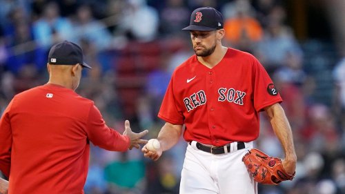 Astros blast Red Sox's Nathan Eovaldi with 5 homers in 2nd inning, fan reaps benefits