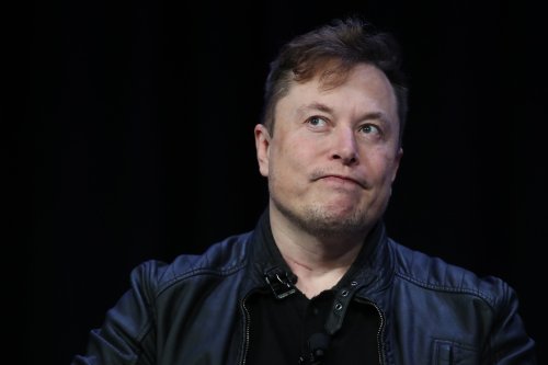 Musk torpedoes Axios report on 'lives at risk' over reinstating Twitter accounts: 'Much ado about nothing'