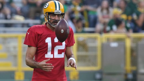 Aaron Rodgers no fan of sarcastic COVID question during podcast interview