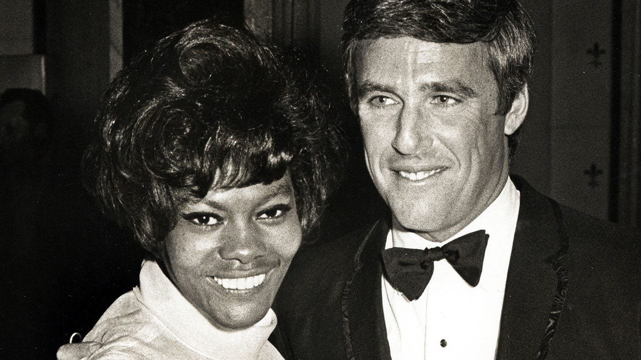 Burt Bacharach remembered by Dionne Warwick and Hollywood: It's 'like losing a family member'
