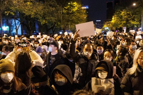 Media outlets praise anti-lockdown protesters in China after condemning American demonstrators as ‘extremists’