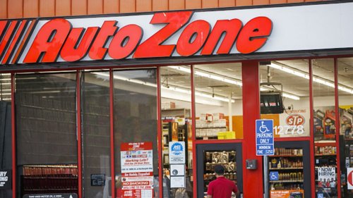 AutoZone driving hiring blitz adding 20K jobs