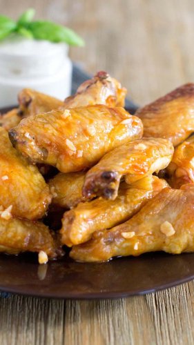 Illinois school district worker accused of taking $1.5 million in chicken wings: report