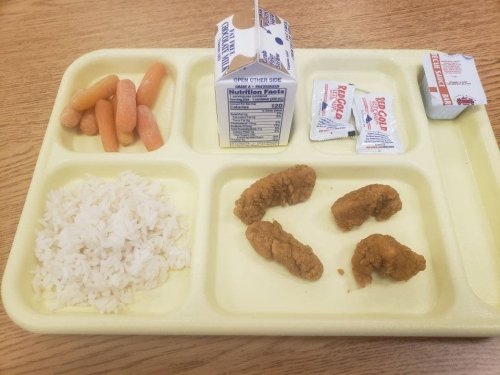 High school lunch photo shared by NY dad has parents concerned