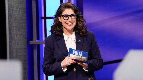 'Jeopardy!' host Mayim Bialik received criticism from producer amid fan backlash