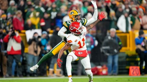 Chiefs' Patrick Mahomes offers refreshing take after controversial no call in loss to Packers