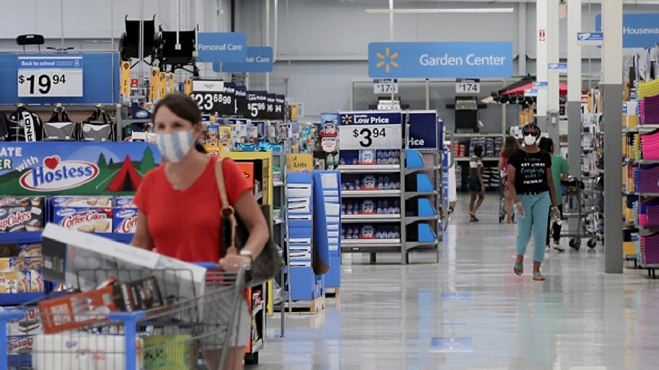 Walmart testing e-commerce strategies in 4 stores as online sales surge