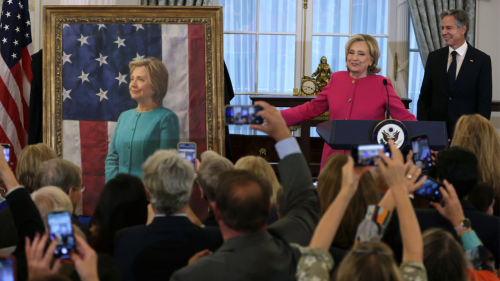 Hillary Clinton's new State Department portrait inspires mockery on social media: 'You should be in jail'