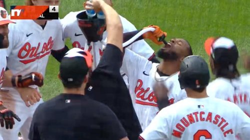 Orioles' Cedric Mullins hits a walk-off, two-run homer vs. the Twins