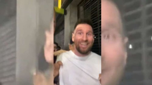 Messi isst in Merkel-Restaurant und wird dann von Menschenmassen verfolgt