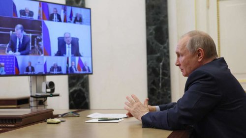 Putin lässt Luftschutzbunker für Moskaus Elite bauen