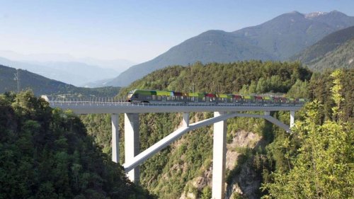 Nach 150 Jahren Wartezeit: Bahnprojekt löst großes Problem für Zugreisende in Südtirol