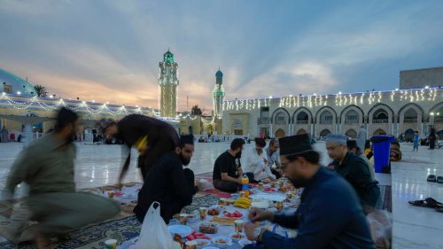 Ramadan 2023: Von Fastenbrechen bis Zuckerfest