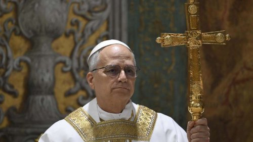 Theologin kritisiert Neu-Papst Leo für Detail bei Auftritt – und verteilt weiteren Hieb