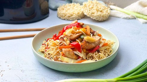 Ohne viel Schnippeln und Rühren: Asia-Pfanne aus dem Airfryer mühelos zubereiten