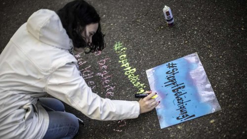 Schulhof-Aktion gegen „Catcalling“ in Darmstadt