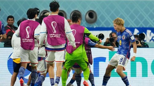 Japan überrumpelt nächsten Ex-Weltmeister - Spanien weiter