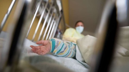 Kinderkliniken haben auch 2021 Hunderte Betten abgebaut