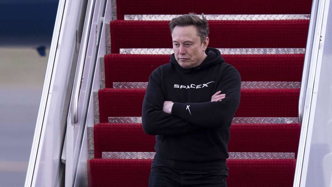 Teslas Aktien-Crash: Elon Musk ruft nächtliche Mitarbeiterversammlung ein – „Armageddon“-Brandrede