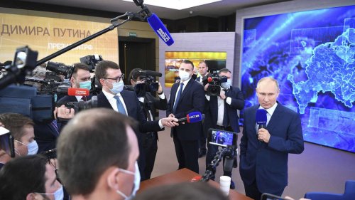 „Lage ist katastrophal“: Wie Putin Journalisten bedrängt – und den „Informationskrieg“ in Russland lehren lässt
