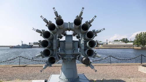 Verluste im Ukraine-Krieg: Russland montiert alte Wasserbombenwerfer auf Transporter