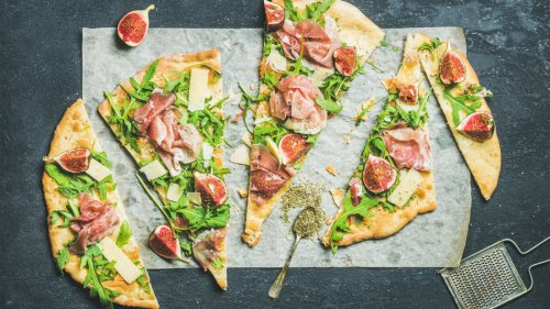 Probieren Sie diese Fladenbrot-Pizza – schnelle Alternative zu Hefeteig und so lecker