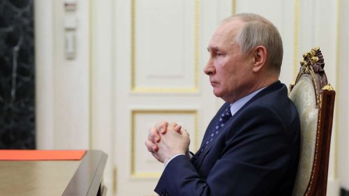 Keine blau-gelbe Kleidung unter Putin: Geheimdienst beobachtet zunehmende russische Paranoia