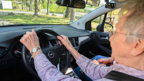 Schärfere Führerschein-Regeln für Senioren? Mehrheit der Deutschen will Tests ab 70