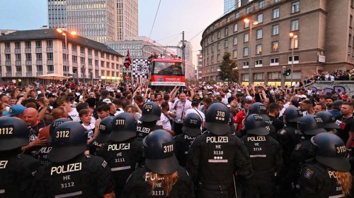 „Ich bin fassungslos“ – Polizei und Feuerwehr ziehen Bilanz nach Eintracht-Siegesfeier