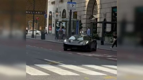 Ferrari dreht Donuts – Mitten auf der Fifth Avenue in New York City