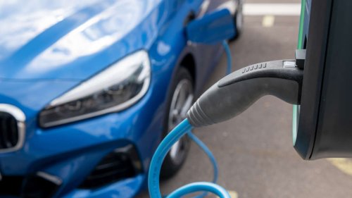 BMW, VW und Co.: Wie deutsche Autobauer weiter auf E-Autos setzen - und belohnt werden
