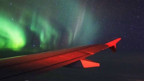 Pilot dreht Extrarunde, damit alle Passagiere die atemberaubenden Nordlichter sehen können