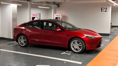„Ziemlich schlecht“: Tesla-Fahrer wechselt zu BMW – und erklärt dem Netz, warum