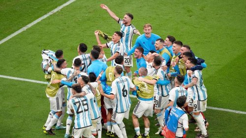 Argentinien nach Elfmeterkrimi im Halbfinale