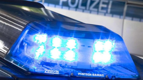 Schwerer Raubüberfall in Frankfurt: Bewaffneter Täter überfällt Tankstelle
