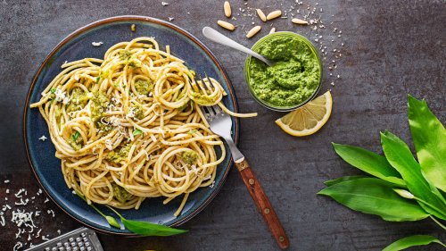 Köstlicher Klassiker: Aromatisches Bärlauch-Pesto aus nur drei Zutaten