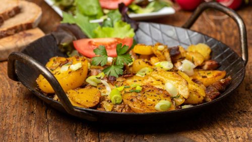 Sie können Bratkartoffeln viel schneller zubereiten – wenn Sie ein Küchengerät zweckentfremden