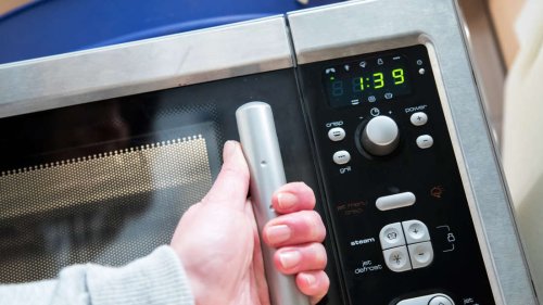 „Hab günstigere gefunden“: Mann soll Mikrowelle auf Ebay-Kleinanzeigen geschenkt bekommen - aber sie ist ihm zu teuer