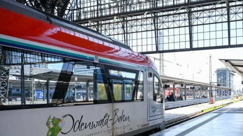 Deutsche Bahn hält an Zeitplan für Gleis 25 fest: Inbetriebnahme 2027/2028